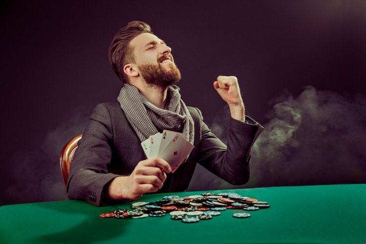 Dashboard Program Loyalitas lotto03 menampilkan tingkat keanggotaan dan progress ke tingkat berikutnya